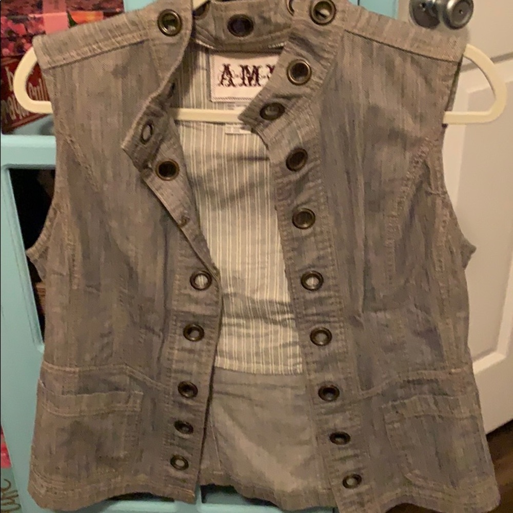 AMI vest (M)